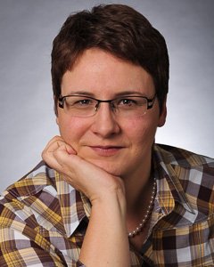 Portrait aufgestützt hoch-schmal